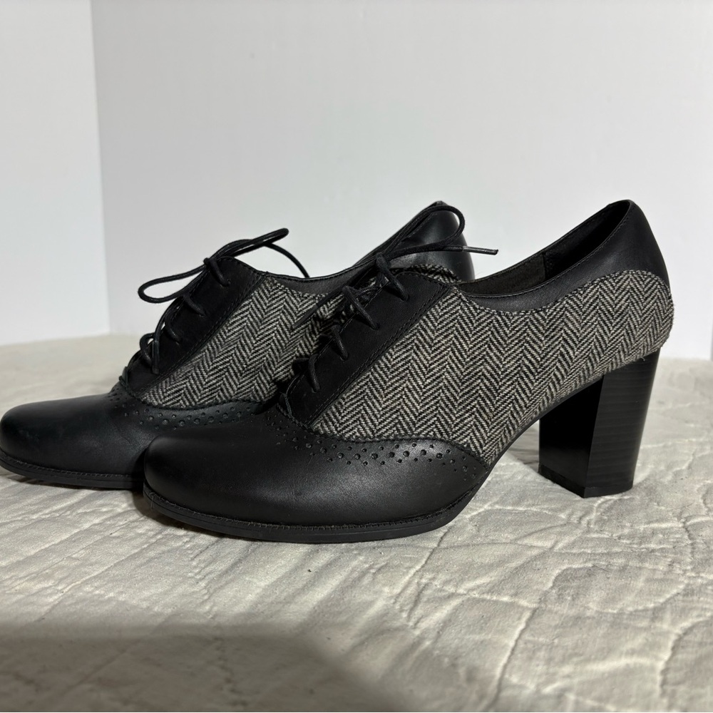 Clarks Claeson Pearl Oxford Black Leather and Herringbone Tweed